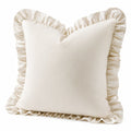 Dekokissen 45 x 45 cm Textil Creme mit Rüschen für Wohnbereich